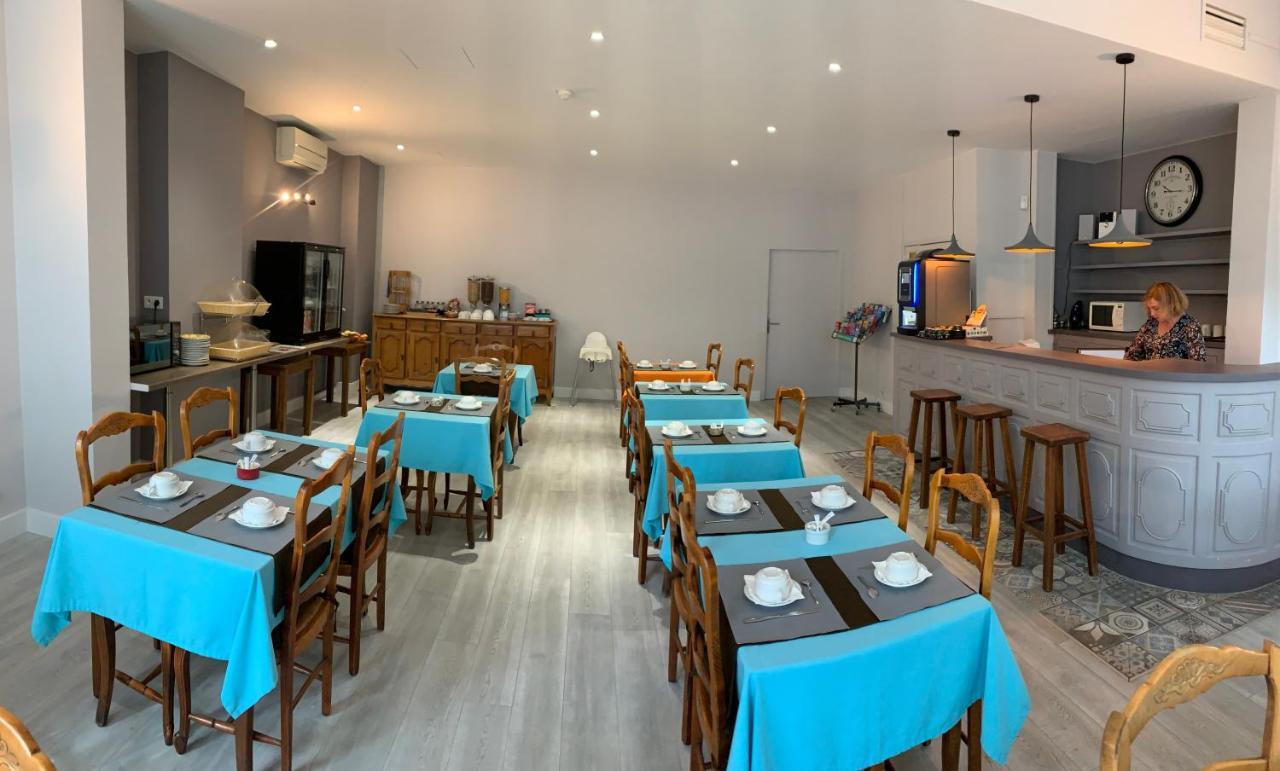 Logis Hotel Du Midi 살롱드프로방스 외부 사진