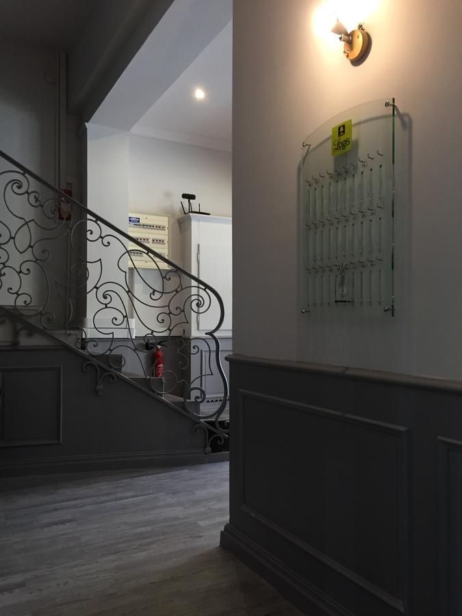Logis Hotel Du Midi 살롱드프로방스 외부 사진