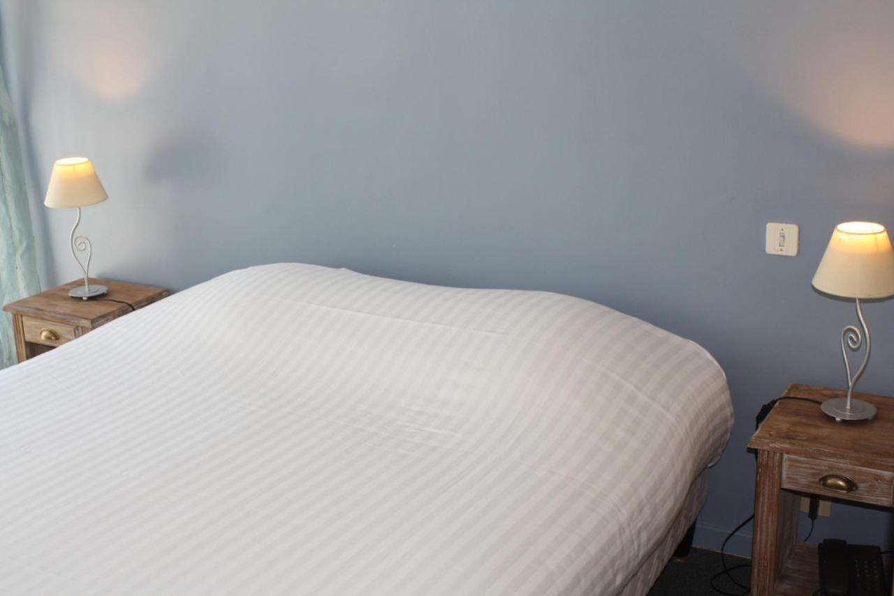 Logis Hotel Du Midi 살롱드프로방스 외부 사진